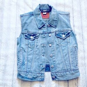Levi’s cutoff denim vest
